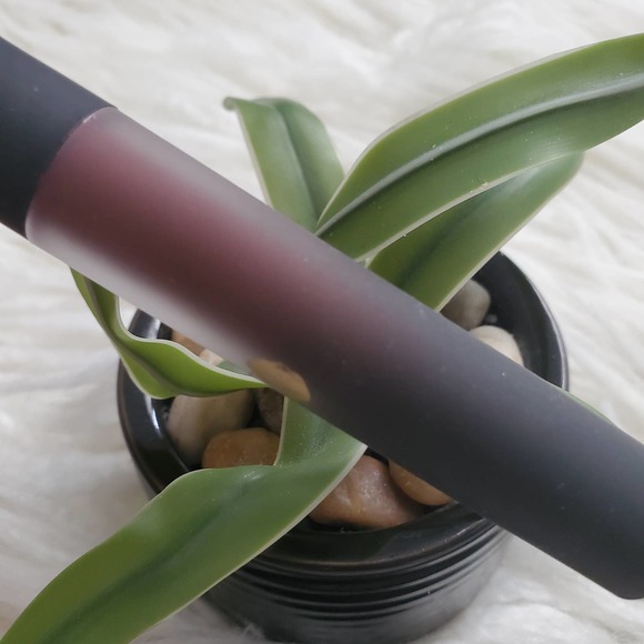 TASH Cosmetics Lip candy Liquid To Matte Lipstick #12 Deep Purple - Picture 2 of 6